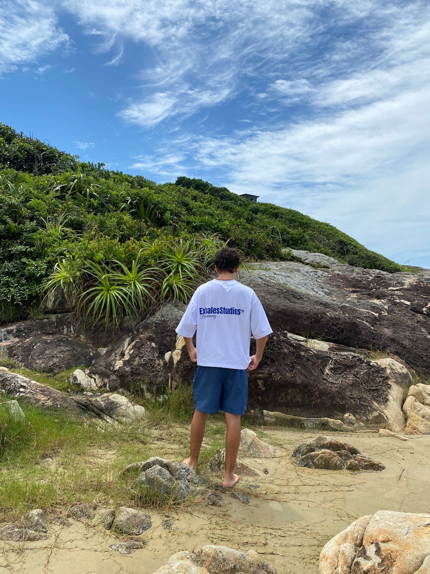 Polera “Beginning” Azul